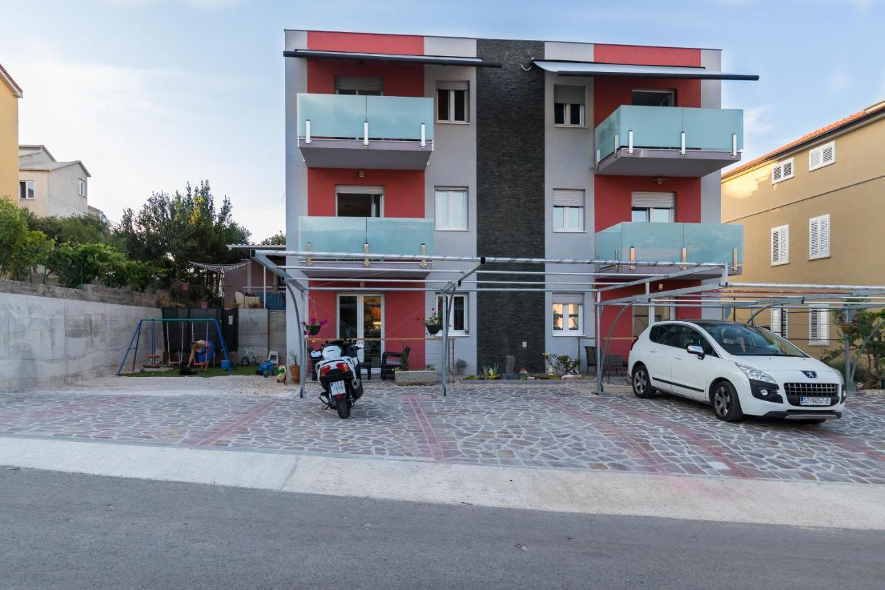 Apartments And Rooms With Parking Space Grebastica, Sibenik - 17831 Exteriér fotografie