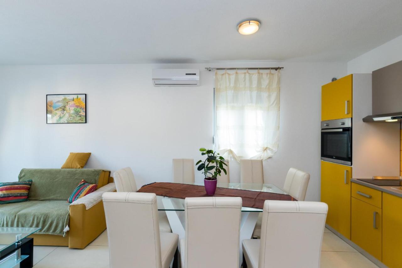 Apartments And Rooms With Parking Space Grebastica, Sibenik - 17831 Exteriér fotografie
